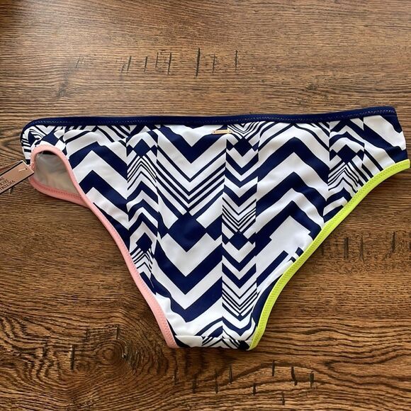 Victoria’s Secret Classic Hipster Swim Bottoms. Geometric Print. Size Large. NWT - Picture 6 of 10